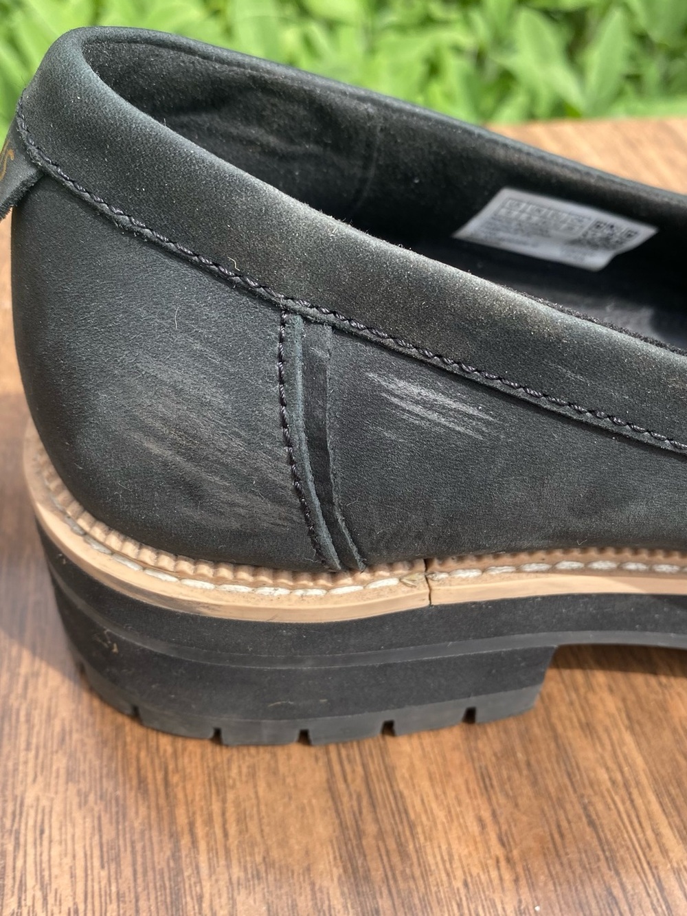 TOMS Black Loafers with Tan Trim - Picture 5 of 12